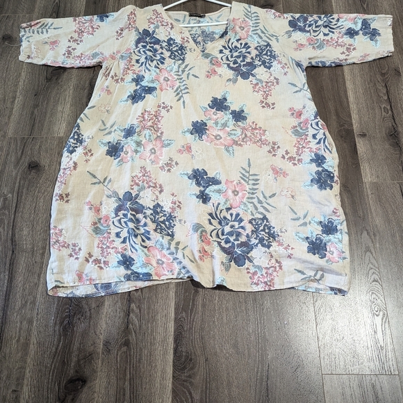 Lungo L'Arno, made in Italy, Floral Linen Dress, with 3/4 sleeves. Size 2X. GUC. - Picture 1 of 15
